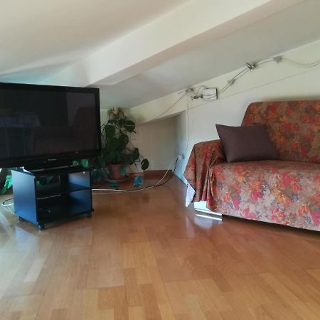 Bed and Breakfast Mansarda Raggio Di Sole Верона Экстерьер фото